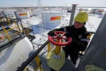 Mỹ: Nga đang hụt thu từ dầu vì cơ chế giá trần