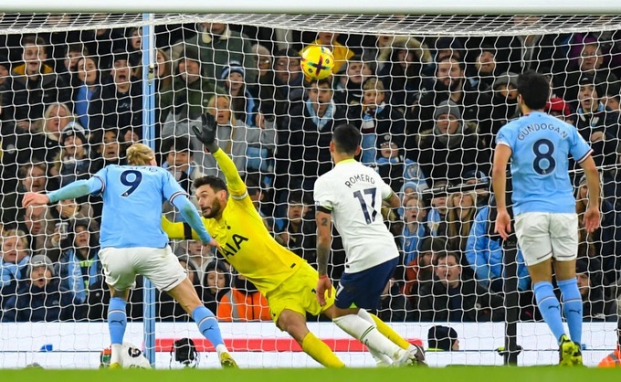 Man City ngược dòng ngoạn mục thắng 4-2 trước Tottenham - 2