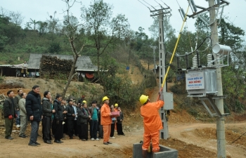 3.700 hộ dân các xã bản vùng sâu vùng xa Sơn La được sử dụng điện lưới quốc gia