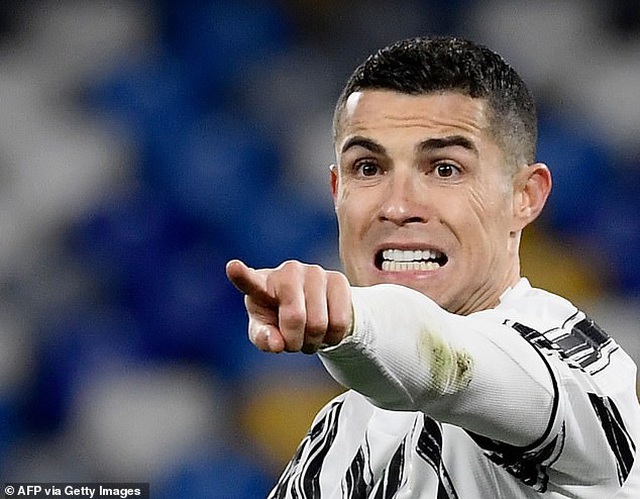 C.Ronaldo bất lực, Juventus gục ngã trước Napoli - 2