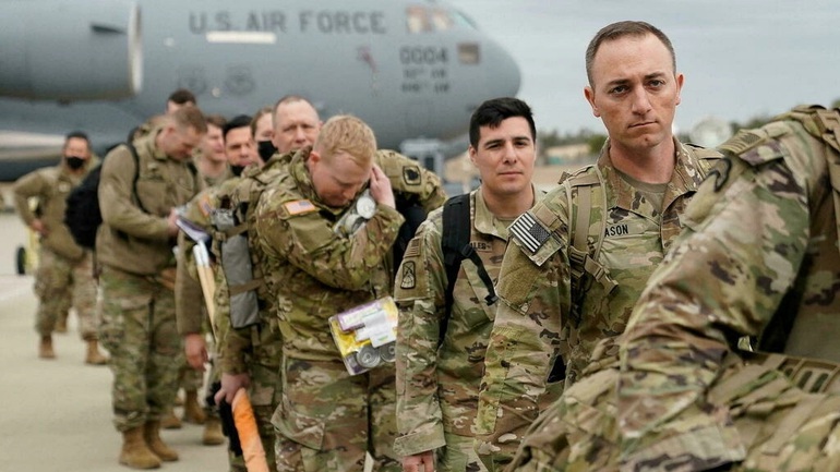 Mỹ đưa hàng nghìn binh sĩ đến Đông Âu giữa lúc Nga - Ukraine căng thẳng - 1