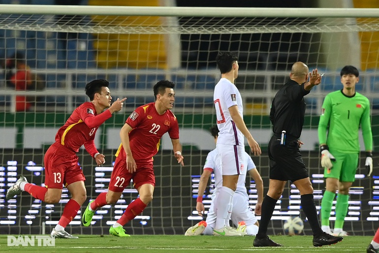 Báo Thái Lan: Trận thắng Trung Quốc giúp đội tuyển Việt Nam giữ hạng FIFA - 1