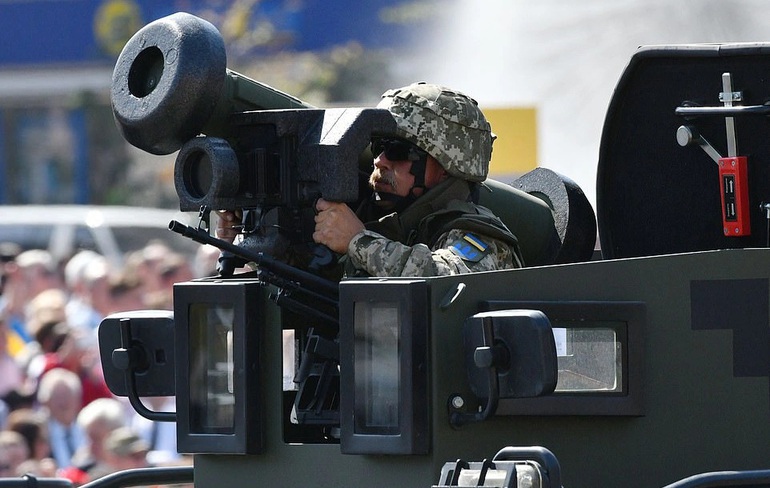 Dàn vũ khí đáng gờm của quân đội Ukraine - 1