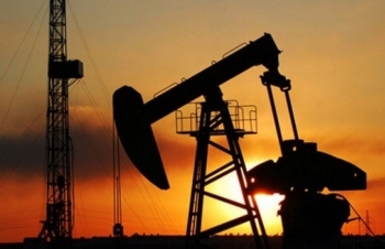 Giá dầu thế giới 6/12: Đồng loạt quay đầu giảm