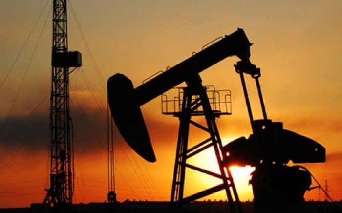 Giá dầu thế giới 13/12: “Nóng” chuyện dư nguồn cung, giá dầu lại quay đầu giảm