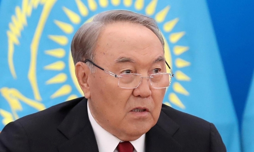 Tổng thống Kazakhstan từ chức sau ba thập kỷ nắm quyền