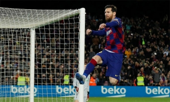 Messi đưa Barca trở lại đỉnh bảng La Liga