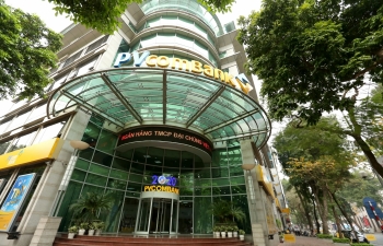 PVcomBank giảm lãi, giãn nợ hỗ trợ khách hàng giữa “tâm bão” COVID-19