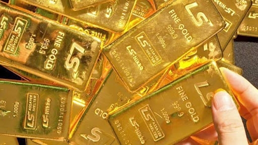 Giá vàng hôm nay 3/3: Đồng USD tụt dốc, giá vàng tăng mạnh