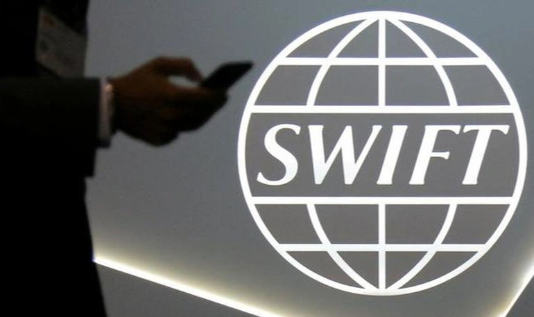 EU loại 7 ngân hàng lớn của Nga khỏi SWIFT - 1