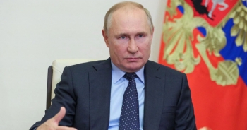 Tổng thống Putin: "Nga chỉ điều lính chính quy đến Ukraine"