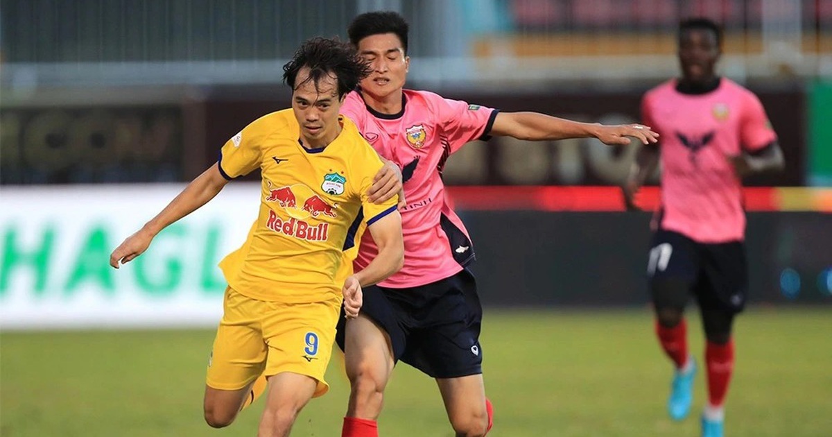 Vì sao HA Gia Lai sa sút phong độ tại V-League?