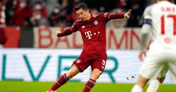 Lewandowski lập hat-trick, Bayern Munich vào tứ kết bằng chiến thắng 8-2