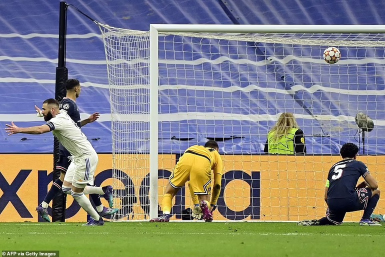 Tỏa sáng trước PSG, Benzema lập kỷ lục ở Champions League - 2