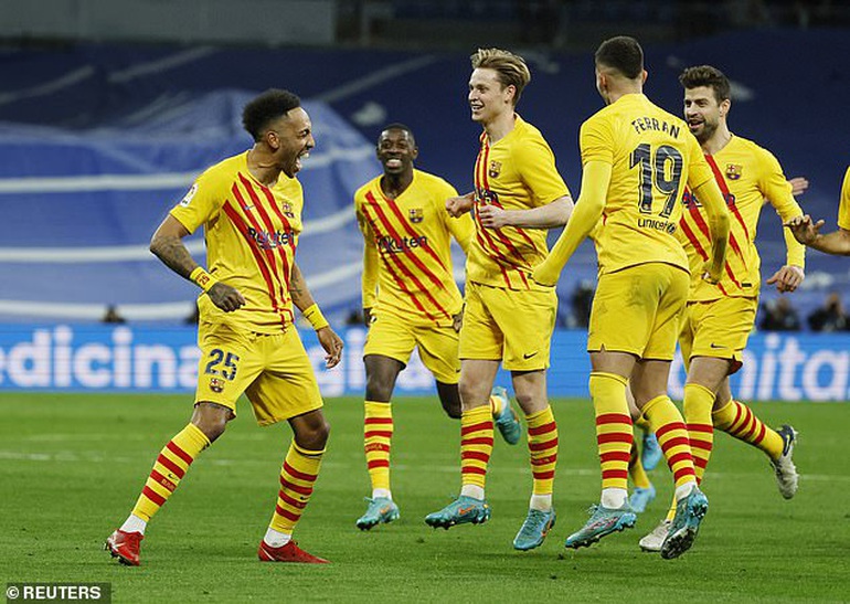 Barcelona thắng đậm Real Madrid 4-0 tại Bernabeu - 9