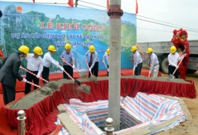 Khởi công dự án đưa điện lưới quốc gia đến 5 xã đảo của huyện Vân Đồn