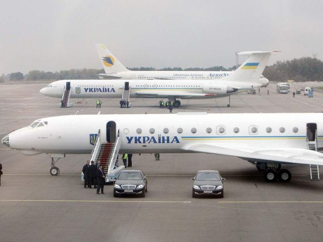 Ukraine cấm toàn bộ chuyến bay thẳng đến Nga