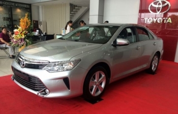 Dọn kho Camry để đón xe nhập: Toyota hết "mặn mà" lắp ráp xe tại Việt Nam?