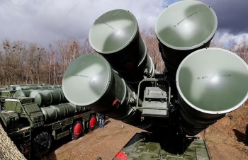 Bất chấp Mỹ cảnh báo, Thổ Nhĩ Kỳ tính mua thêm "rồng lửa" S-400 của Nga