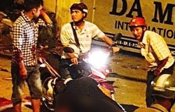 Người đàn ông bị đâm gục sau va quẹt giao thông ở Sài Gòn