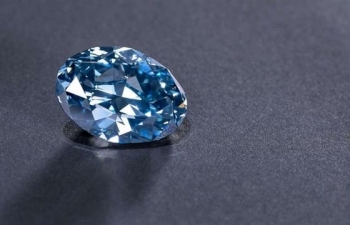 Đào được viên kim cương xanh đẹp hoàn hảo bậc nhất thế giới