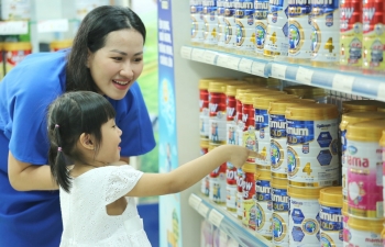 Không chỉ có sữa nước, sữa bột trẻ em Vinamilk cũng đang dẫn đầu thị trường