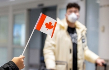Cảnh báo chuyến bay tự phát đưa công dân Việt từ Canada về nước