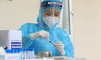 800 y bác sĩ thử nghiệm vaccine lao chống nCoV