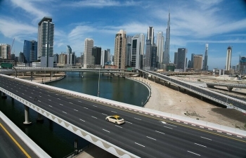 Dubai nguy cơ khủng hoảng nợ