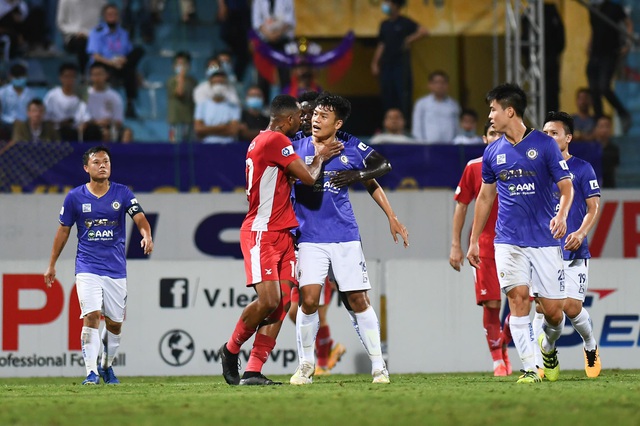 CLB Hà Nội 0-1 CLB Viettel: Trọng Hoàng ghi bàn, Quang Hải kém duyên - 16