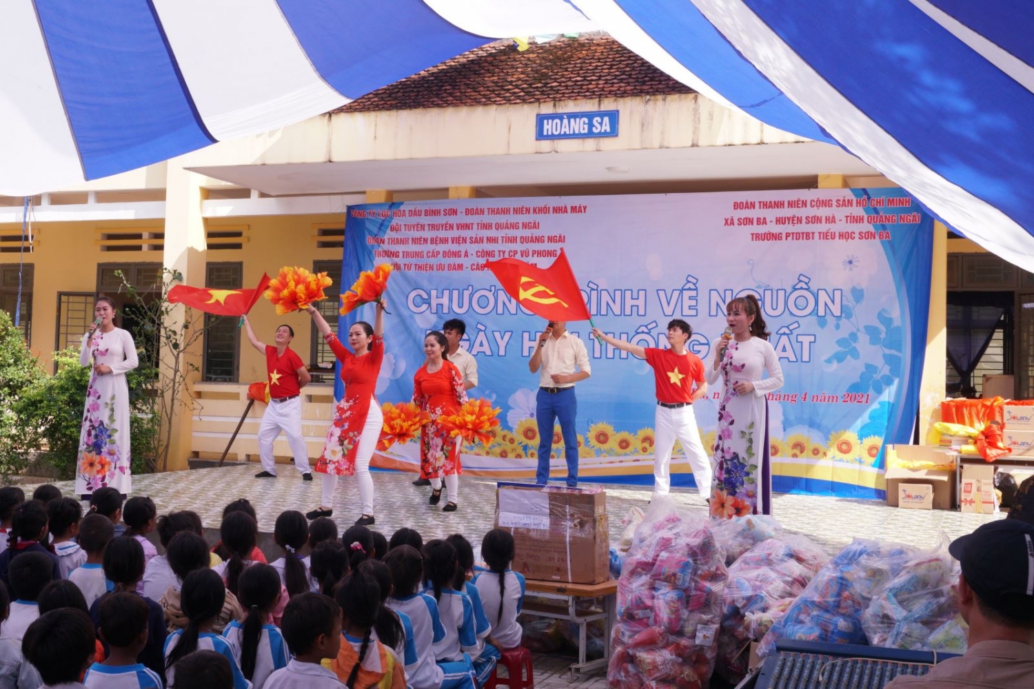 Chương trình ASXH về nguồn với chủ đề Ngày hội thống nhất của Đoàn Thanh niên Khối Nhà máy BSR