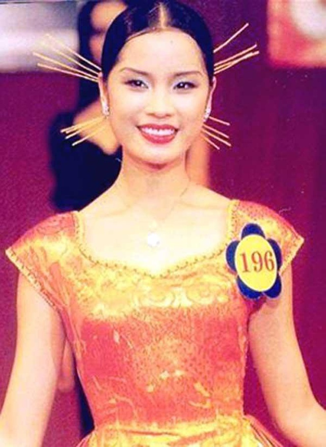 Á hậu đông con nhất showbiz Ngô Thúy Hà tái xuất xinh đẹp ở tuổi 40 - 2