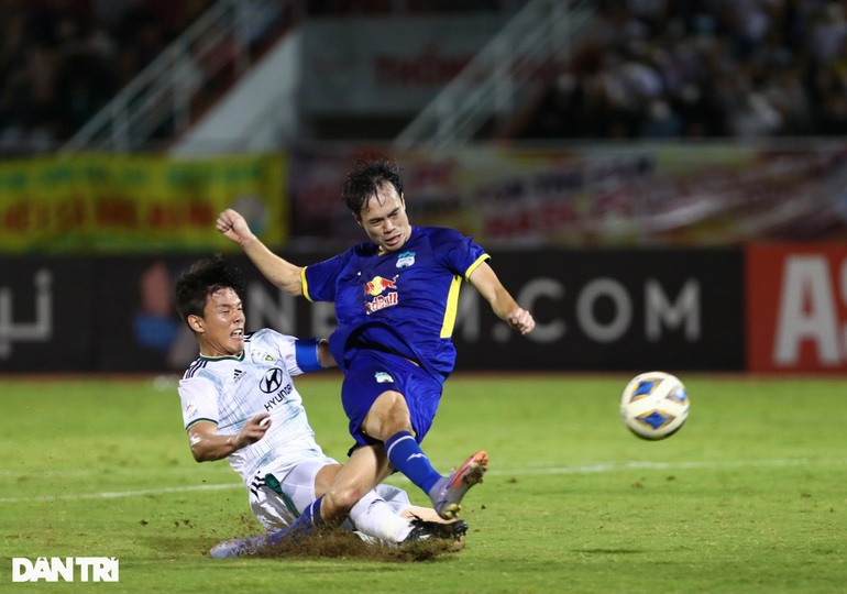 Kiatisuk chia sẻ bí quyết giúp HA Gia Lai gây sốc cho nhà vô địch Hàn Quốc - 2