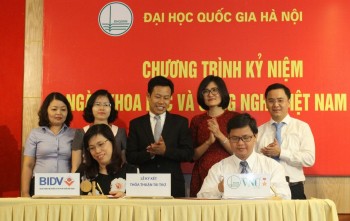 BIDV tài trợ 3 tỉ đồng cho Đại học Quốc gia Hà Nội