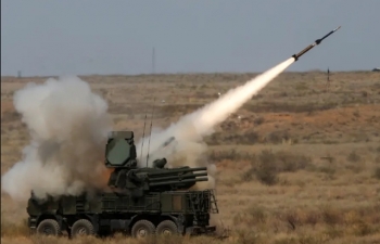 Căn cứ không quân Nga ở Syria liên tiếp bị tấn công bằng tên lửa