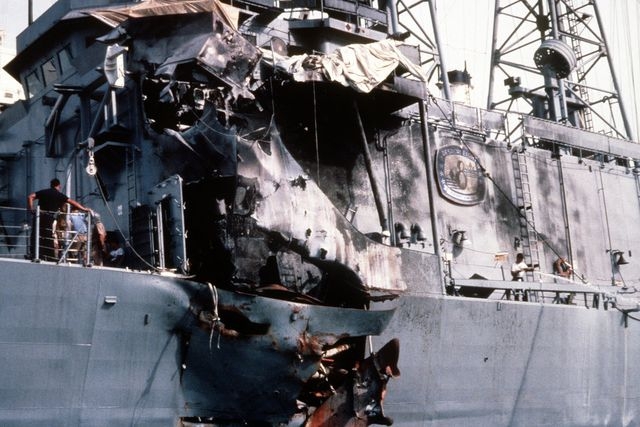 Vụ tấn công tên lửa vào tàu chiến Mỹ thành công duy nhất trong 32 năm