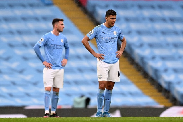 Man City 1-2 Chelsea: Tội đồ Aguero và cú sốc ở phút bù giờ - 2