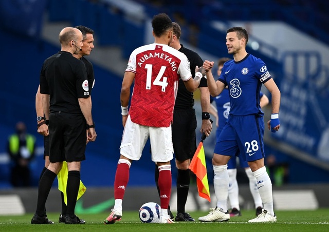 Chelsea 0-1 Arsenal: Silva, Kepa tấu hài, The Blues ôm trái đắng - 1