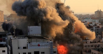 Chiến sự Gaza: Hơn 1.500 tên lửa cày nát khu vực, gần 70 người chết