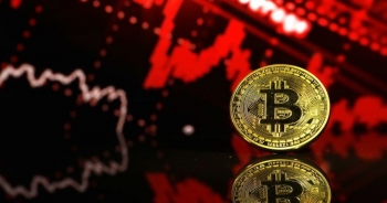 Bitcoin bị bán tháo, lao dốc không phanh, rớt khỏi ngưỡng 37.000 USD