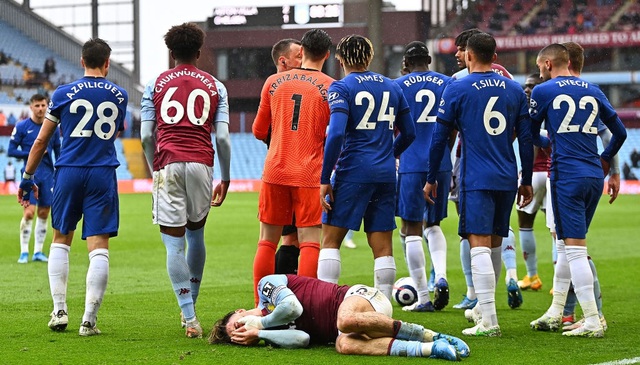 Sập bẫy ở Villa Park, Chelsea thoát thảm họa nhờ Tottenham - 4