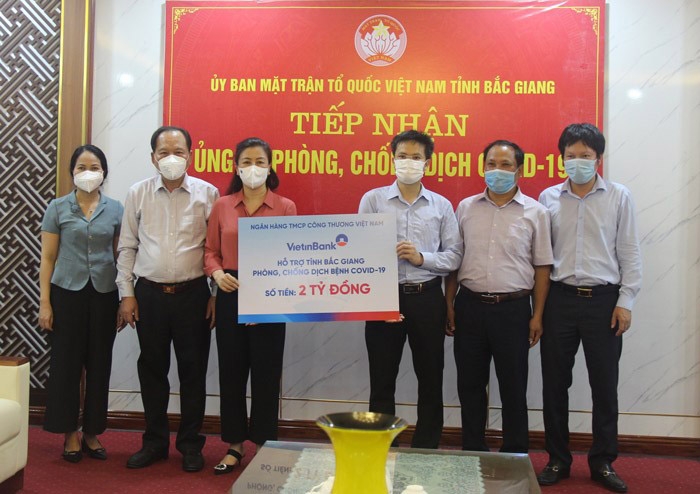 VietinBank đã dành gần 100 tỷ đồng cùng Chính phủ và các địa phương phòng, chống dịch COVID-19