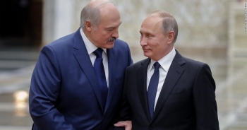 Belarus muốn cho Tổng thống Putin xem "tài liệu mật" vụ bắt giữ chấn động