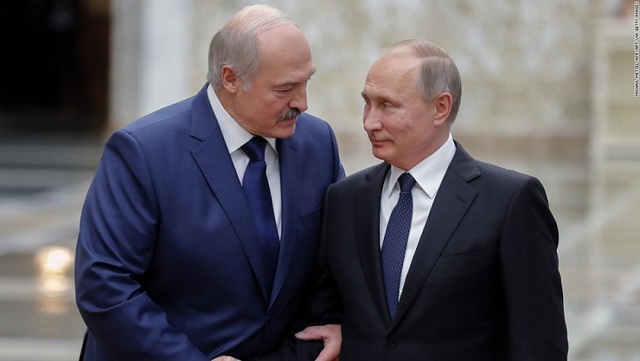 Belarus muốn cho Tổng thống Putin xem tài liệu mật vụ bắt giữ chấn động - 1