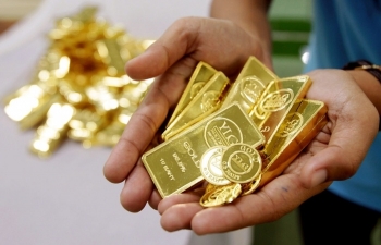 Giá vàng hôm nay 15/7: Tăng giá mạnh, vàng được dự báo lên 2.000 USD/Ounce