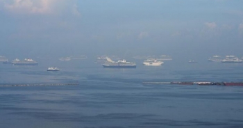 Tàu cá Philippines va chạm tàu hàng nghi của Trung Quốc, 12 người mất tích