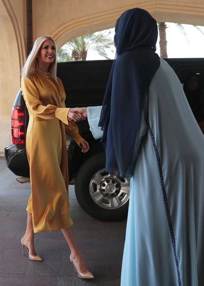 Phong thái và gu thời trang đẳng cấp của Ivanka Trump - 10