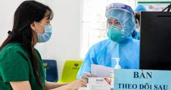 Việt Nam triển khai chiến dịch tiêm vắc xin Covid-19 lớn nhất trong lịch sử