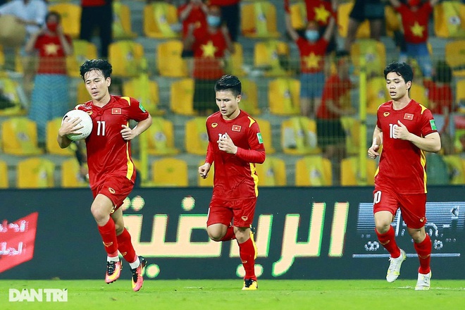 Tuyển Việt Nam hãnh diện với thế giới khi đi tiếp ở vòng loại World Cup - 2