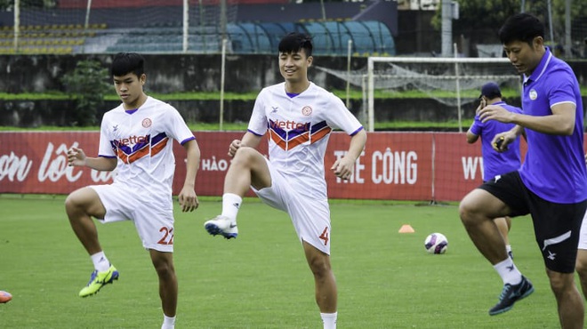 Bùi Tiến Dũng: Bóng đá Việt Nam đang vươn lên cấp độ châu lục và thế giới - 2
